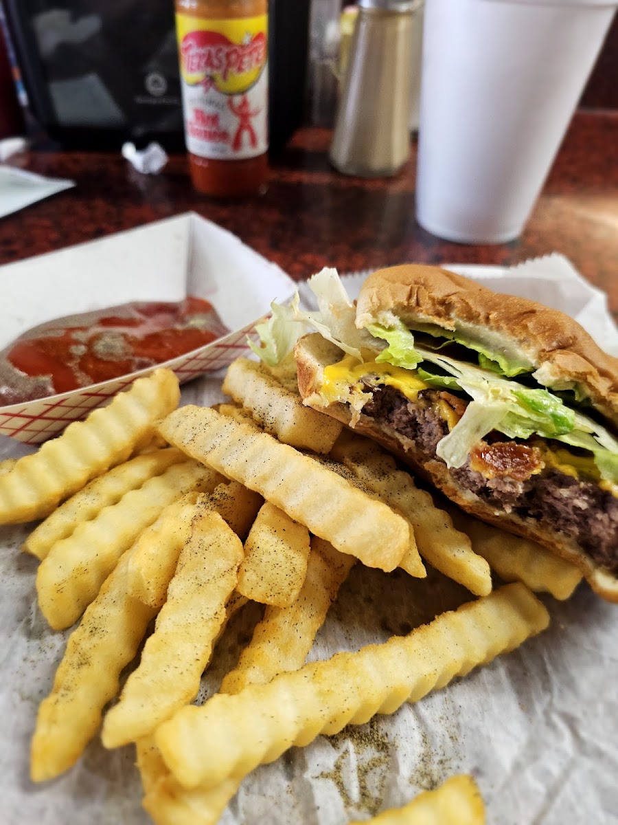 Hickory Cafe & Arcade-6